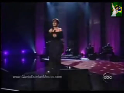 Gloria Estefan - Con Los Años Que Me Quedan (The Alma Awards 2006)