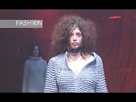 JUNKO SHIMADA Fall 1999 2000 Paris - Fashion Channel