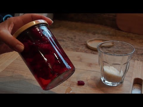 Geschenke aus der Küche: Himbeeressig mit und ohne Thermomix® selbermachen