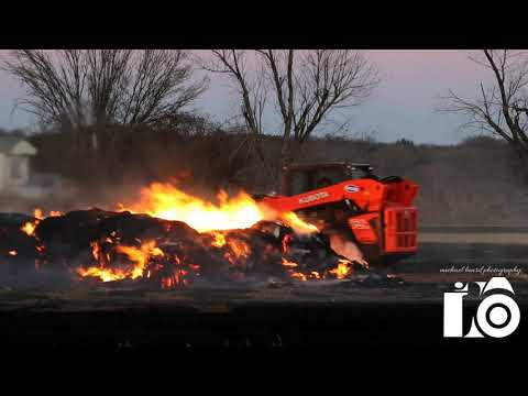 12-26-2020 Springtown, TX - Brush fire threatens structures and cattle