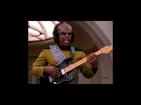 Lieutenant Worf always carries out his orders #startrek #startrekthenextgeneration #picard #worf