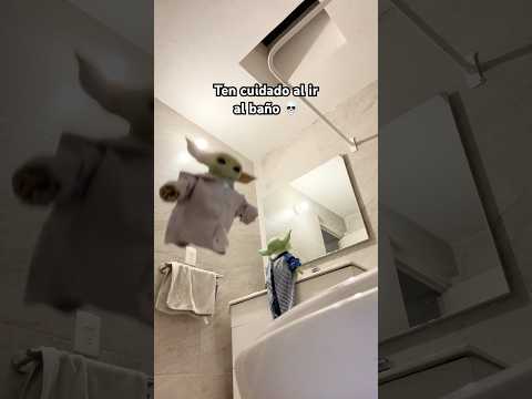 Estaba paralizado con mucho miedo y no me podía mover 💀  #humor #baño #toilet