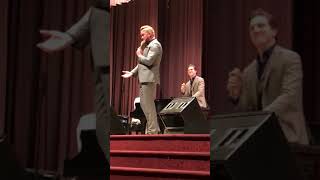 Ernie Haase and Signature Sound - Walking through Fire