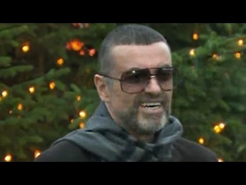 Elton John Pays Tribute to George Michael as Singer's Death Remains Under Investigation