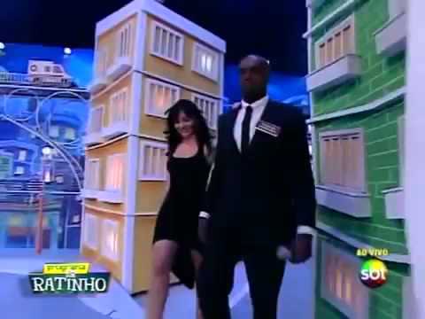 programa do ratinho Dez ou Mil Cantor de ópera imita Vera Verão e surpreende 04 08 2014 mircmirc