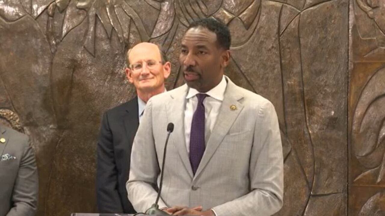 Atlanta mayor addresses $910K consultant payout, shifts blame to council, law department