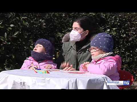 2021-03-22 CARMIGNANO - I BAMBINI DELLA MATERNA FANNO LEZIONE IN PIAZZA