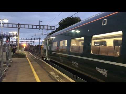 GWR 800004 departs Didcot Parkway 5X80 22.08.2016