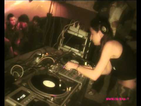 Onirika DJ - No Compromise - Video (Music: Lost in Tokyo Onirika & Andrea Doria Rmx)