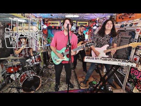 TWIN SEAS - "Surf Wave" (Live at JITV HQ in Los Angeles, CA 2017) #JAMINTHEVAN