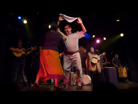 TOMÁS LIPÁN con MÓNICA PANTOJA: La maimareña (zamba). Bailan Pato y Ramón)-01296