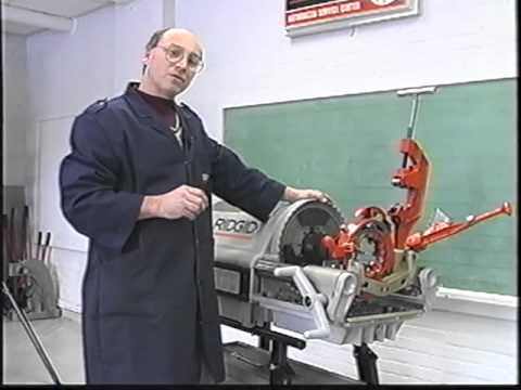 Machine à fileter 1224 (Changement de tête porte-filière)