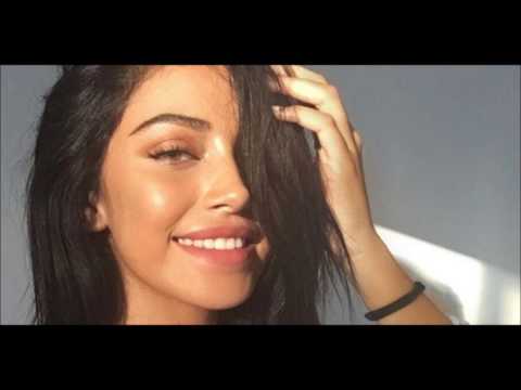 Subliminal -  Get a beautiful feminine face