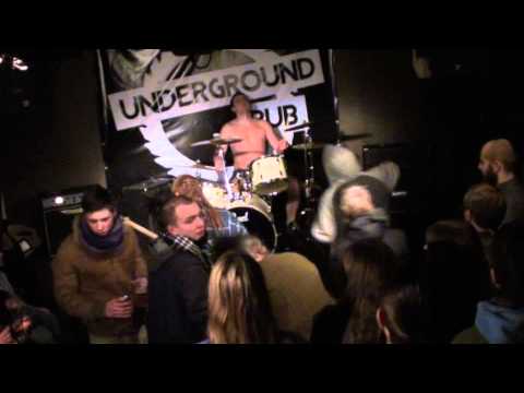 FARŠAS- Šunų Mėtytojas + Apverstas Apverstas Kryžius (Kaunas Underground Pub 2012.01.06)-2