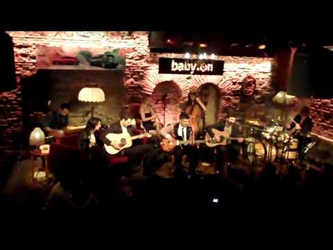 Redd & Aylin Aslım - Özgürlük Sırtından Vurulmuş