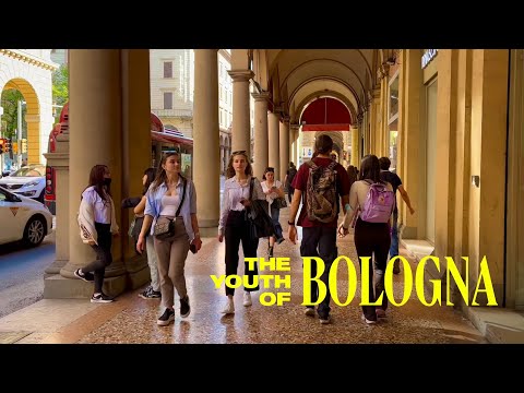 Walking Tour from Bologna Train Station to City Center, Italy - 4K