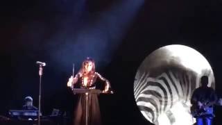 Amaral - Cazador [19/05 Madrid Barclaycard Center] Nocturnal Tour