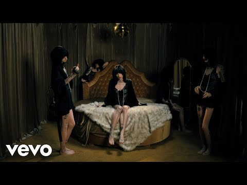 carolesdaughter - Good In Bed (Official Video)