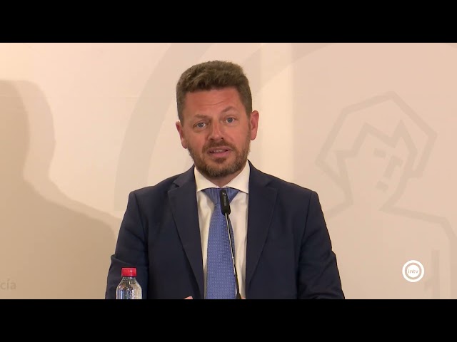 Vídeo relacionado con BANDERA de MESA de la PROVINCIA DE ALMERÍA 15x10cm - BANDERINA de DESPACHO ALMERÍA EN ANDALUCÍA 10 x 15 cm - AZ FLAG