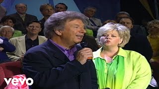 Bill Gaither, Tanya Goodman Sykes - Going Home [Live]