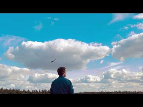 Odbić się od nieba - Wojtek Ezzat