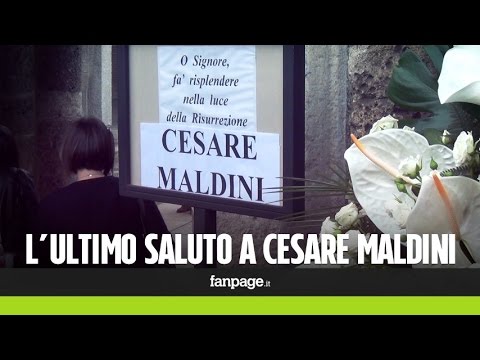 Addio, Cesare. L'abbraccio del calcio a Maldini