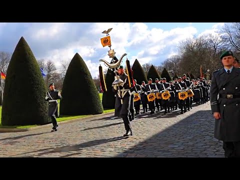 Preußens Gloria (Marsch) Ehrenformation der Bundeswehr am Schloss Bellevue 27.03.2023