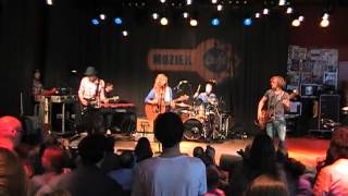 Miss Montreal - Top Of The World (live @ Tros Muziekcafé 29-03-'14)