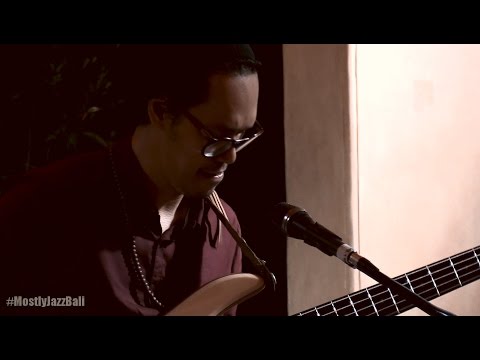 Indra Lesmana Keytar Trio ft. Endah N Rhesa - Spacybilly @ Mostly Jazz in Bali 08/01/2017 [HD]