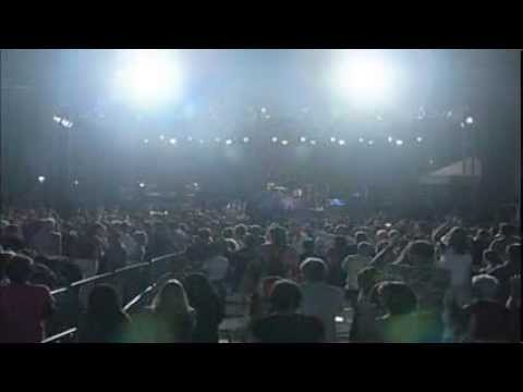 Andrea Miller concert for thousands of fans!