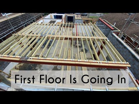 BUNGALOW RENOVATION WEEK 10 | CHOOSING OUR SLIDING DOORS | Kerry whelpdale