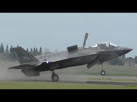 Sensational Marine F-35B Lightning II Demo - California Capital Airshow 2025