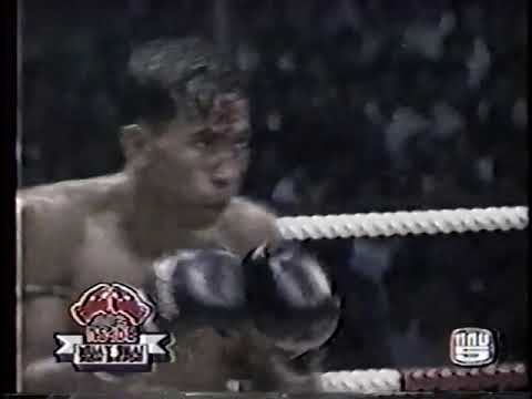 Kaensak Sor Ploenjit vs Hanseuk Prasarthinpanomrung