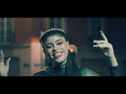 Lady Vixxen - Mentira | Video Oficial