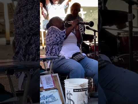 Doreen Ketchen on the Clarinet (World Best Female Clarinetist)