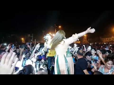 Selbi Tuwakgylyjowanyň gurbanlykda konsert berişi