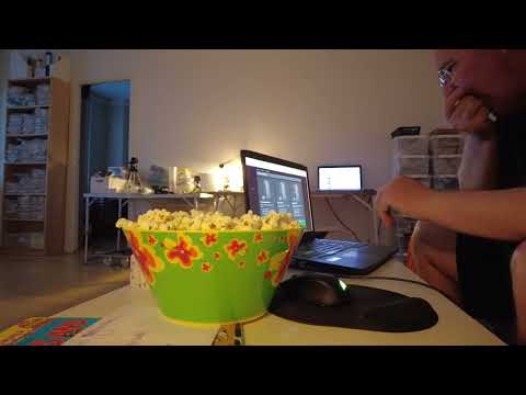 MongoTV_8746 - Del 1 - SPISER POPCORN 2.PÅSKEDAG AFTEN OG KIGGER PÅ NY GAMER LAPTOP-PC ONLINE