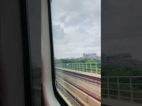 🚇Beautiful Metro Ride🚇🏢#trending#Metro#travel#Noofaspeace