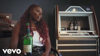 Renunciacion Music Video