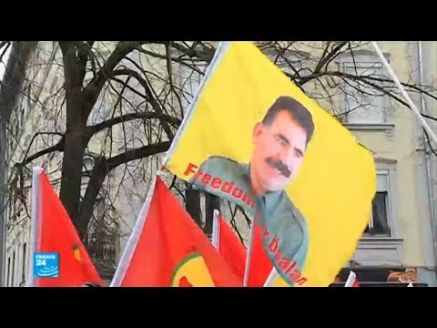 آلاف الأكراد يتظاهرون في ستراسبورغ للمطالبة بالإفراج عن عبد الله أوجلان