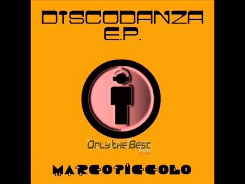 Marco Piccolo - Fisa Voyage