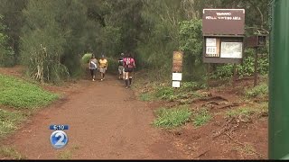 18-year-old hiker dies after collapsing on popular Pearl City trail