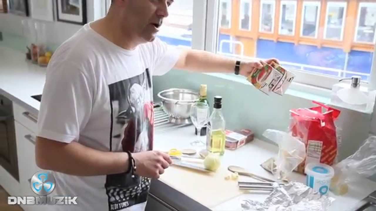 DNB MUZIK - IN THE KITCHEN WITH NICKY BLACKMARKET