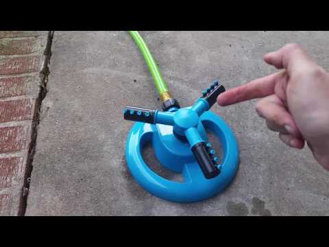 Three arm water sprinkler