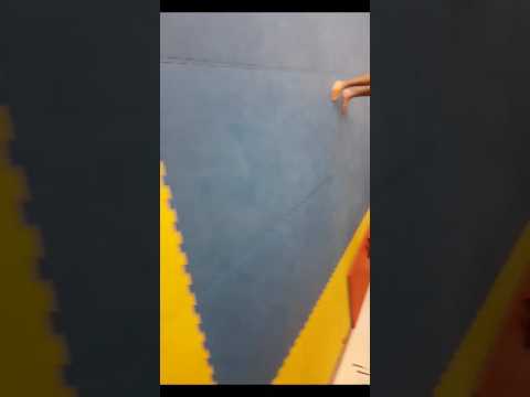 Low kicks from Vasil Angelov