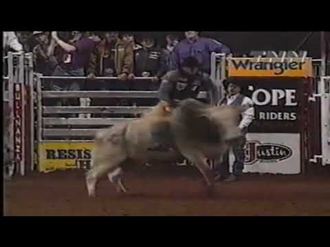 Ty Murray vs Typhoon - 00 PBR Guthrie (86 pts)