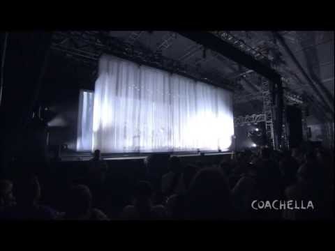 How To Destroy Angels - Fur Lined [Live Coachella 2013]