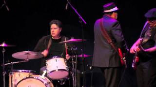 "Robert Nighthawk Stomp" - RONNIE EARL & the BROADCASTERS 10-17-14