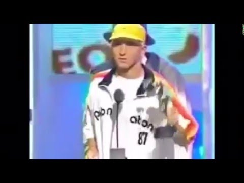 This is tough to watch .. Eminem BOOED at the 2002 MTV VMA  Awards