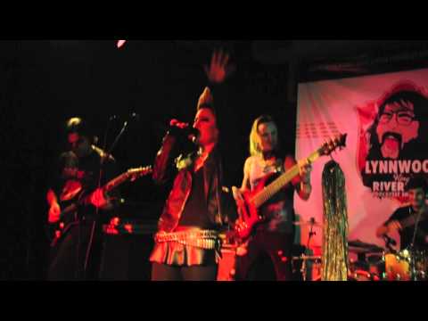 POC LIVE IN SXSW 'NO QUIERO LLORAR" 2014